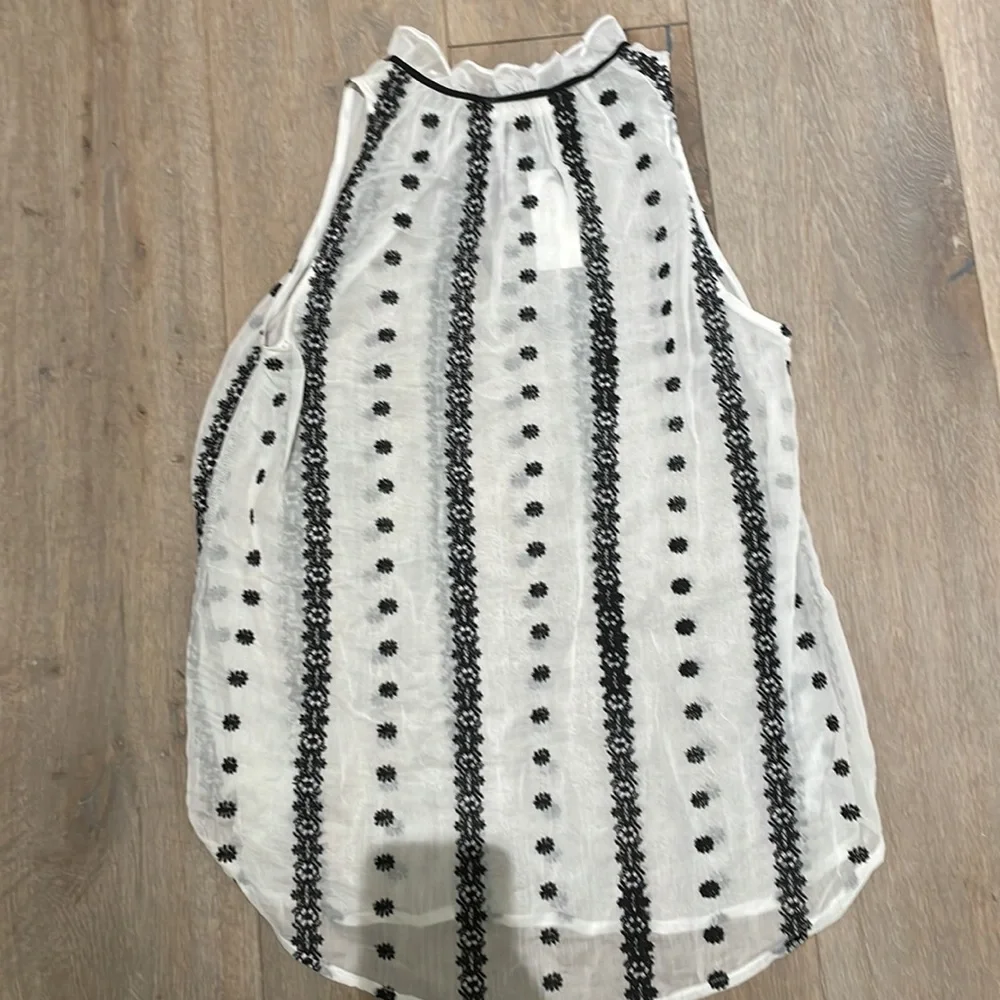 Sleeveless blouse - Picture 3 of 4